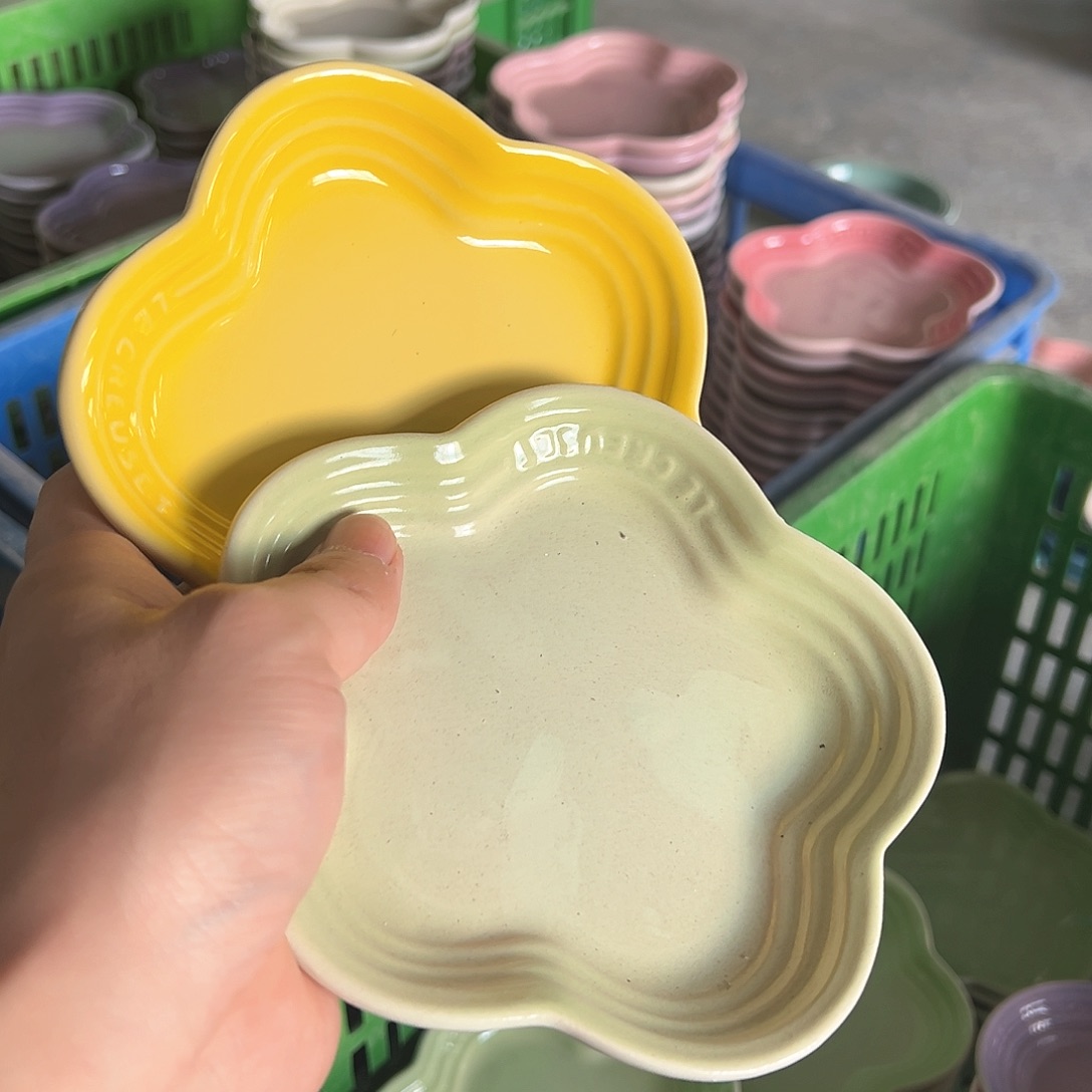 陶瓷 瑕疵 小梅花碟 抹茶绿 黄色