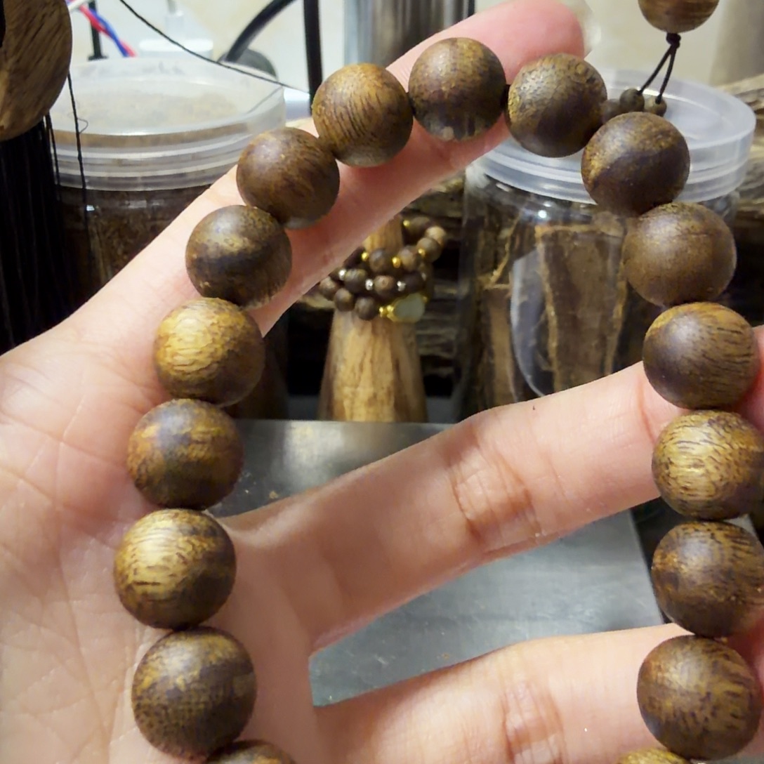 沉香沉香碎屑卡1.0