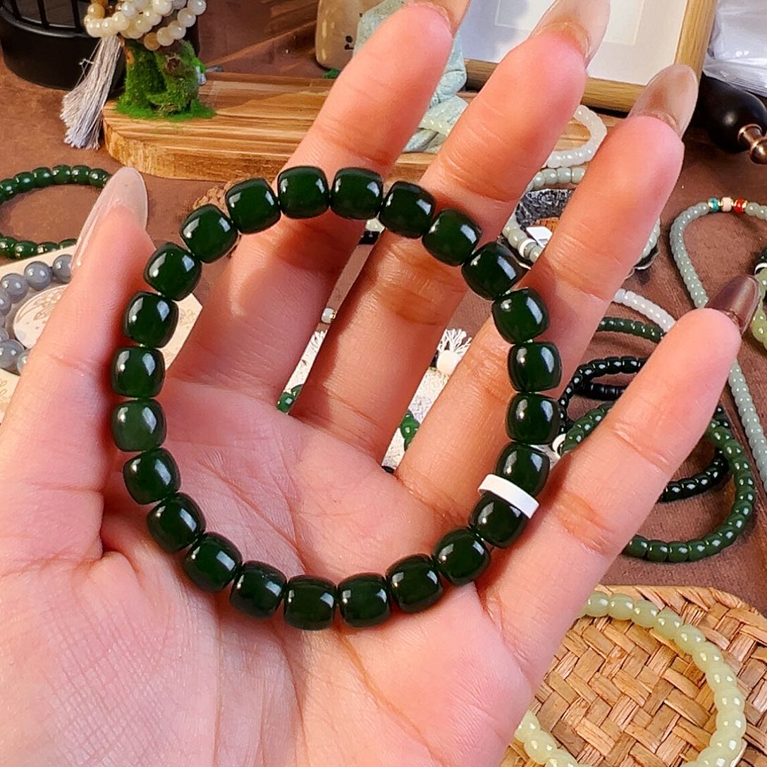 和田玉未镶嵌手串