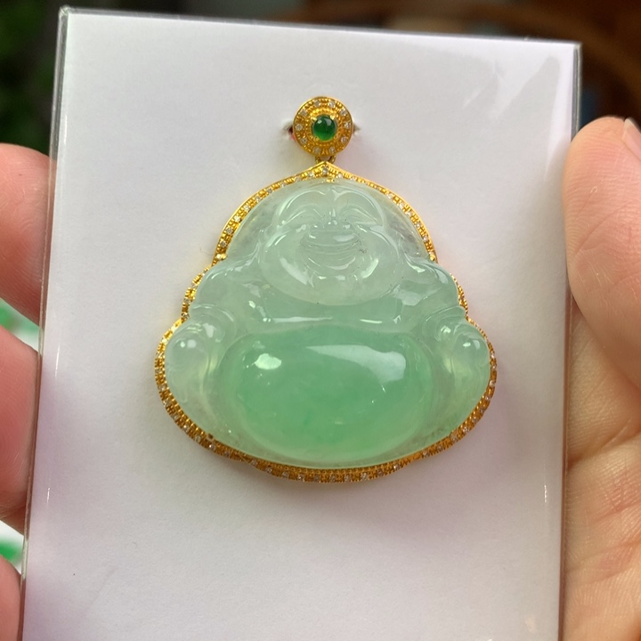 翡翠18K金镶嵌颈饰翡翠吊坠