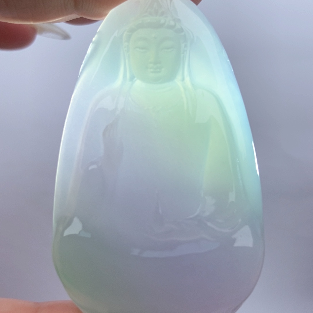 颈饰未镶嵌翡翠素衣观音