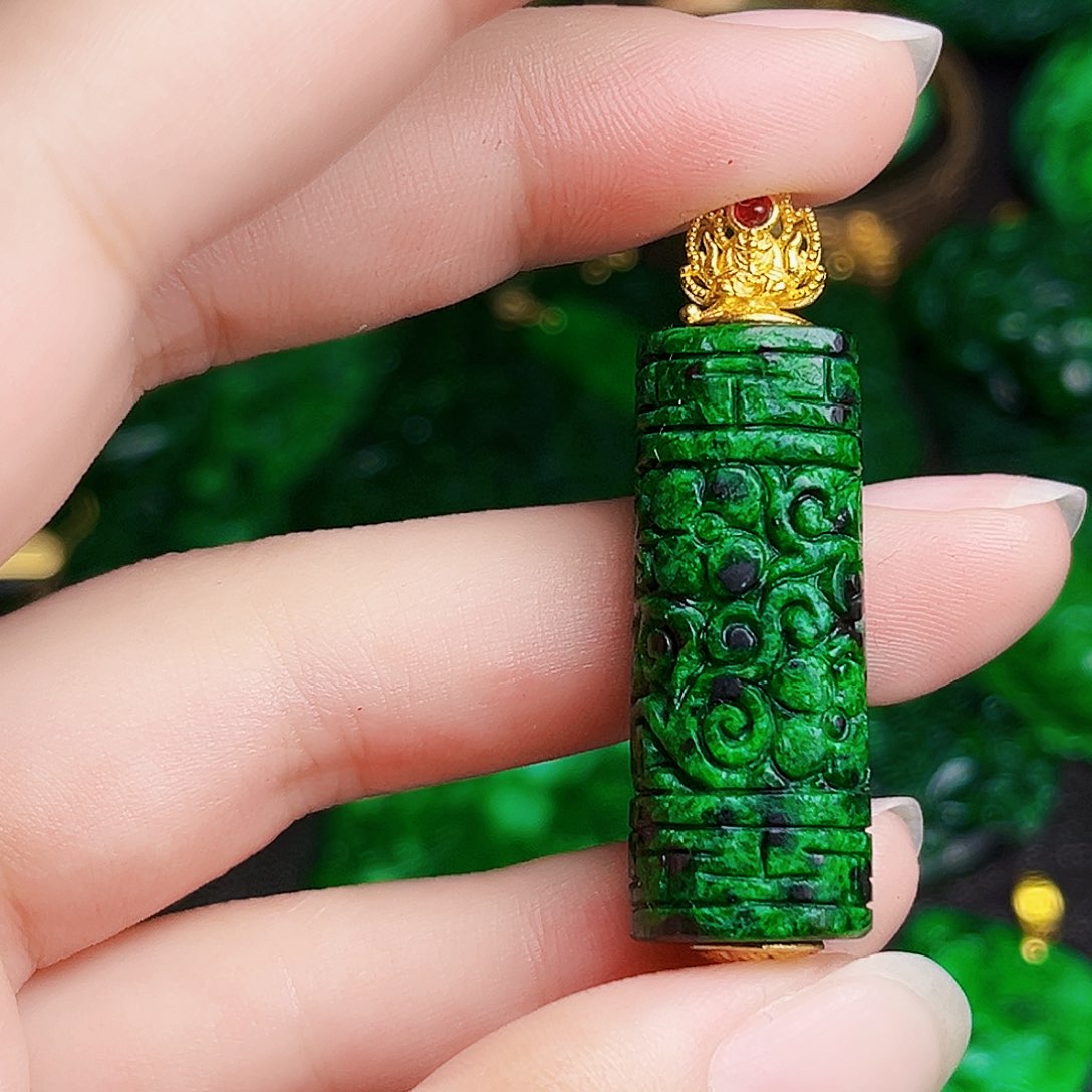 颈饰银S925镶嵌翡翠多样性