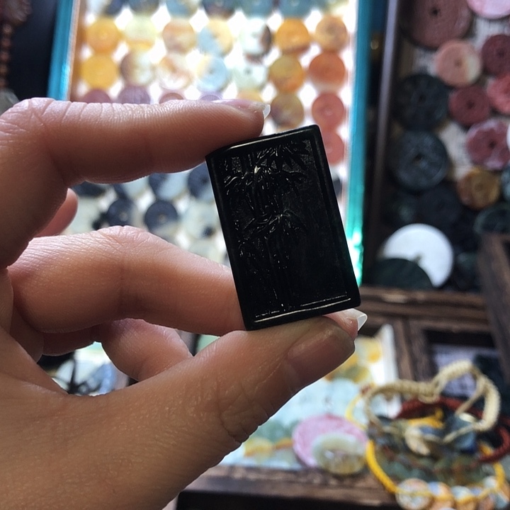 岫玉岫玉挂件未镶嵌