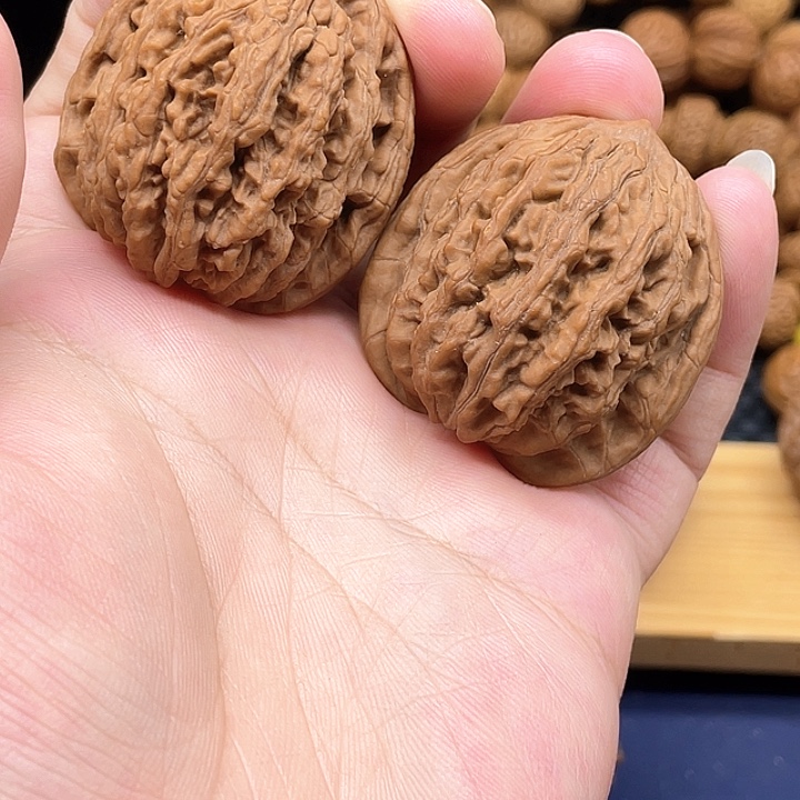 石***修吊坠文玩核桃虎头