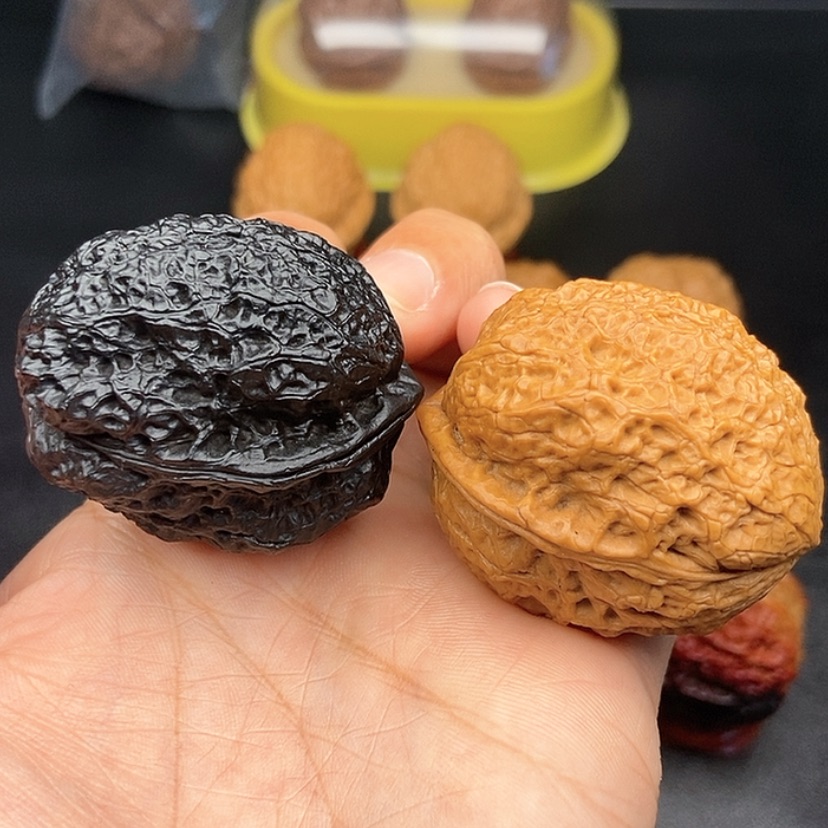 【闪购商品】把件文玩核桃39尺饕餮金蟾53克