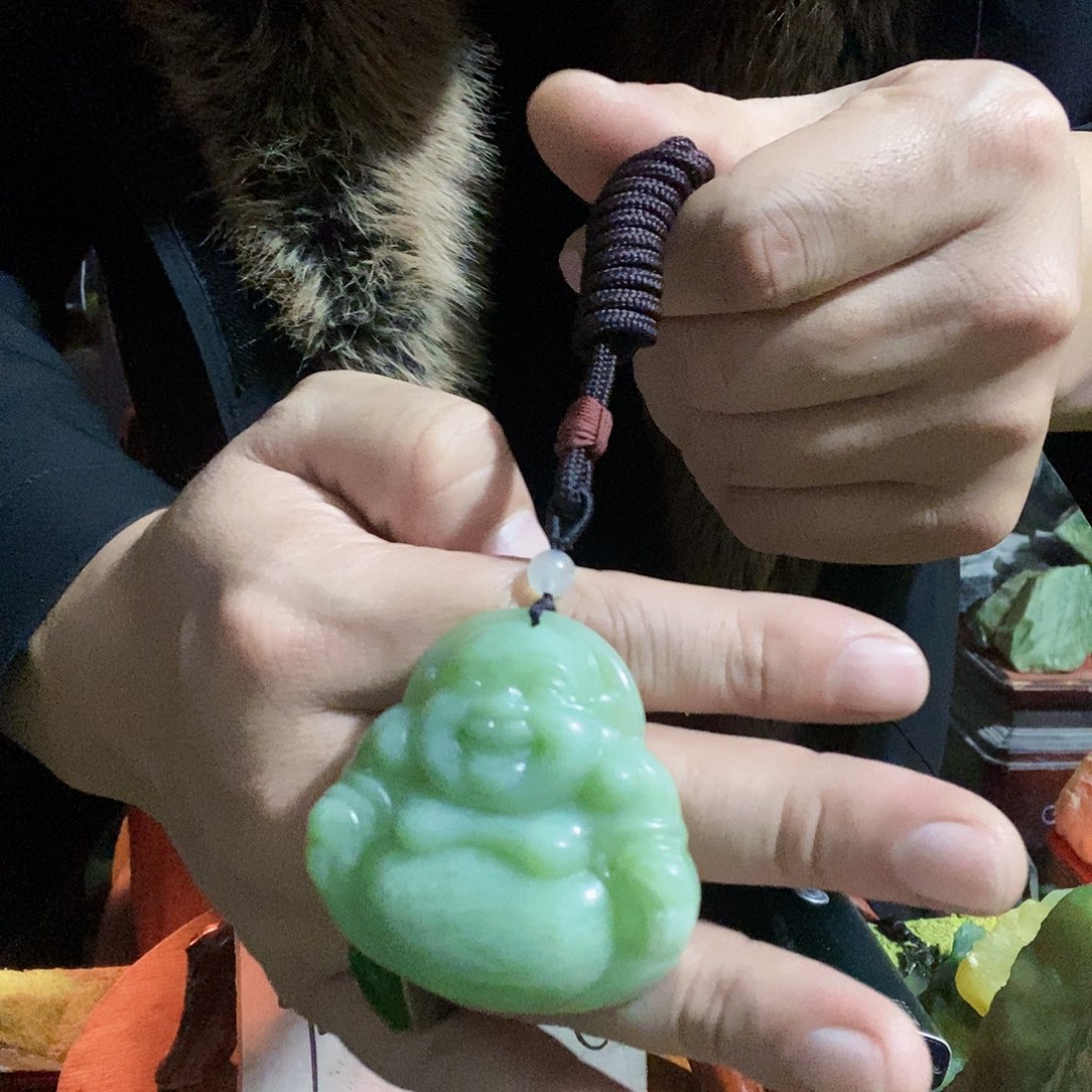 蛇纹石玉未镶嵌珠宝奇石