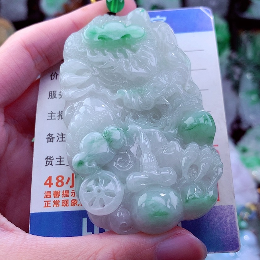 【闪购商品】翡翠颈饰未镶嵌天然