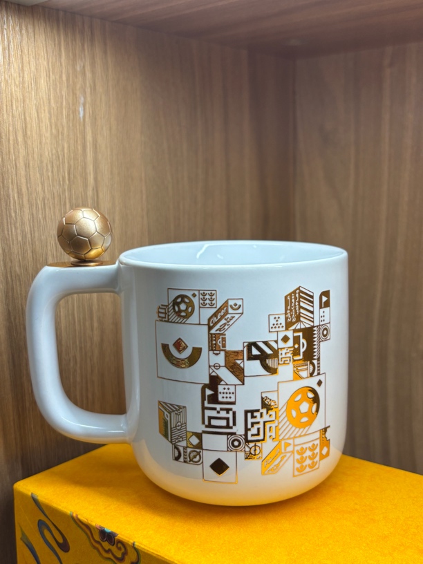 2022年塔卡尔世界杯官方授权金球马克杯
