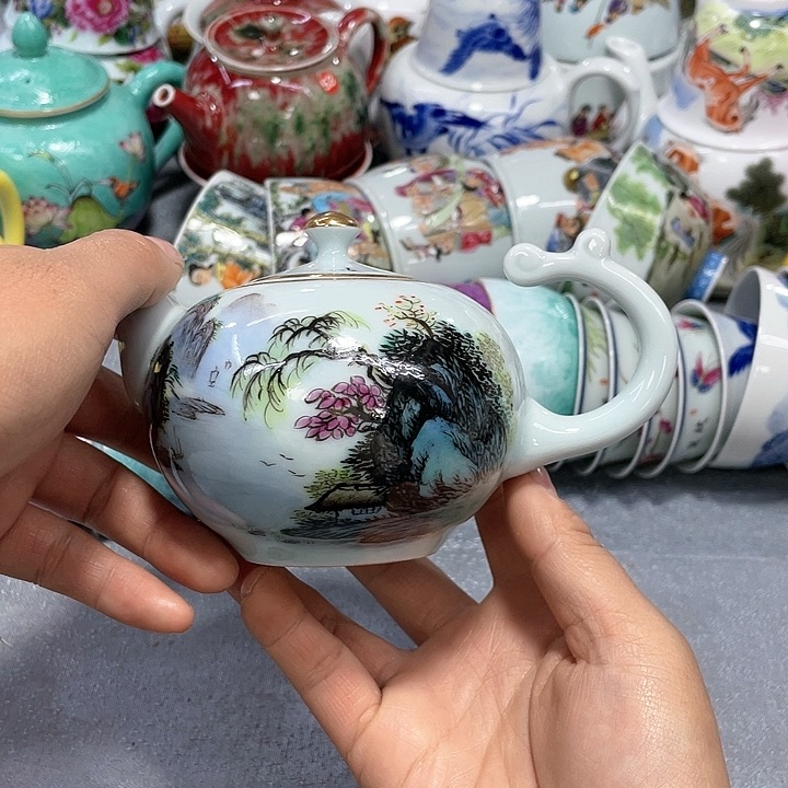 景德镇陶瓷艺术品