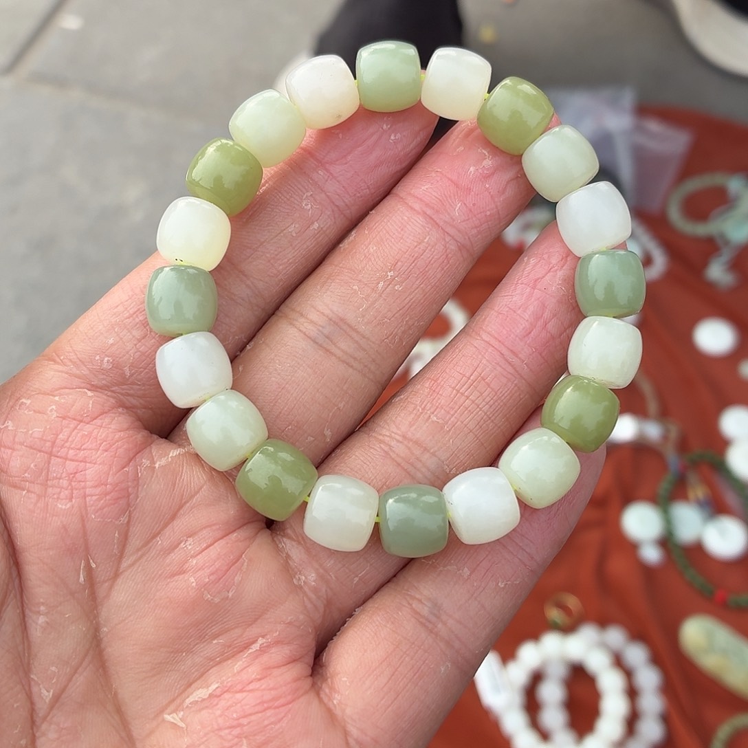 和田玉未镶嵌手链