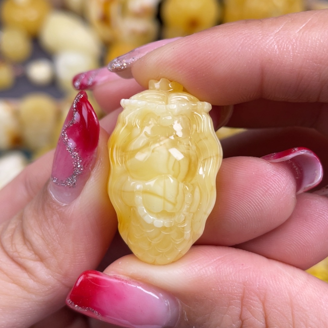 琥珀裸石未镶嵌蜜蜡
