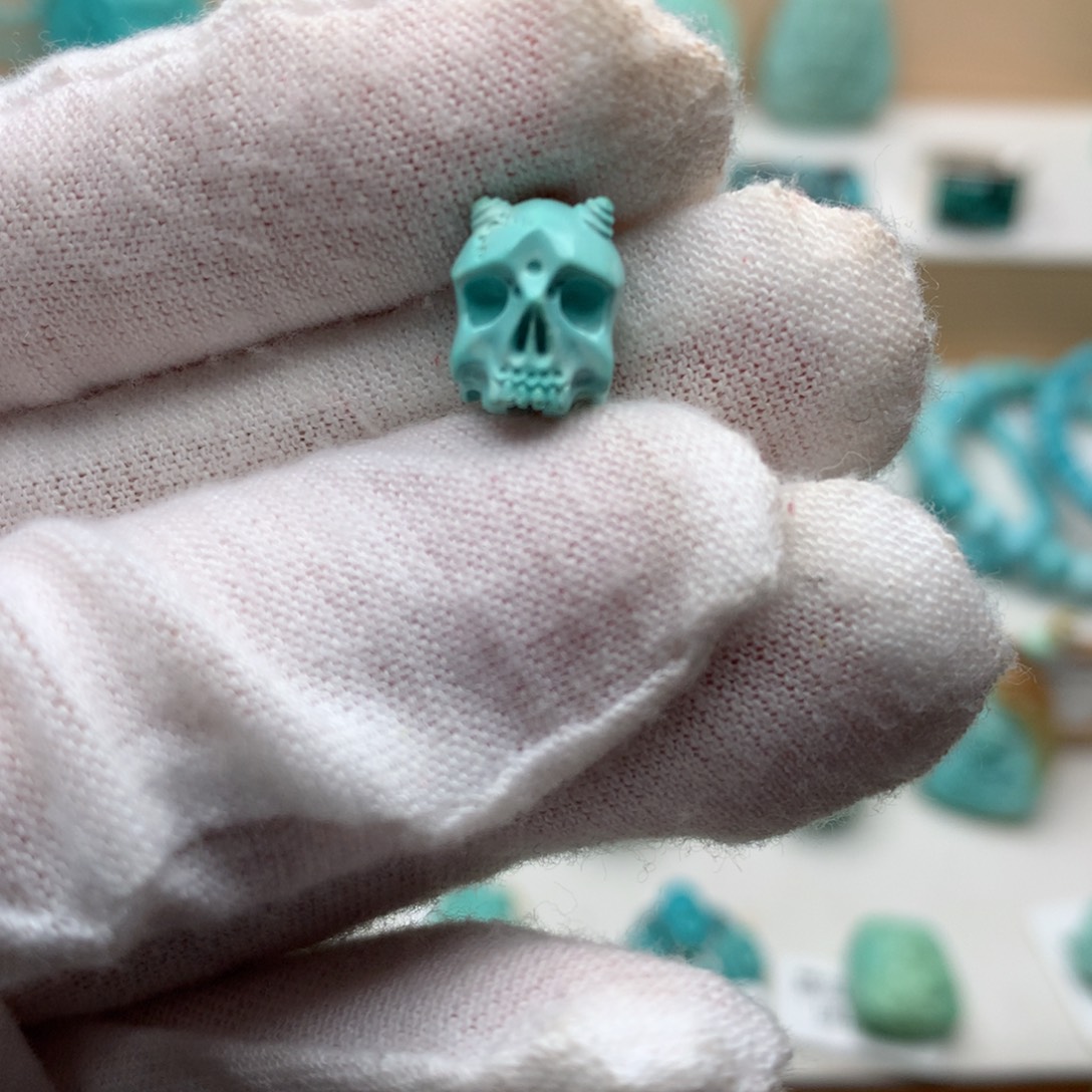 绿松石未镶嵌珠宝奇石高瓷蓝绿骷髅8.5*10.7mm