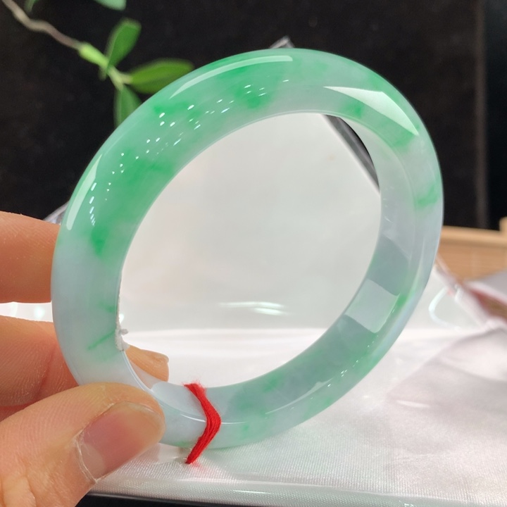 翡翠手镯未镶嵌晓***3111-0250