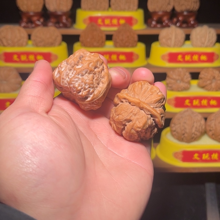 文玩核桃把件蛤蟆头38