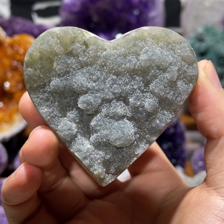 紫晶未镶嵌大型摆件（非配饰）