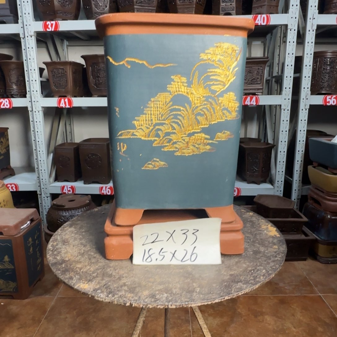 紫砂花盆，有1厘米左右尺寸差距有色差