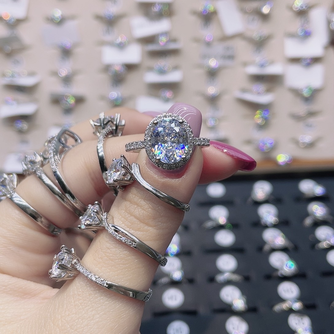 莫桑石非金属圈17.5。3克拉