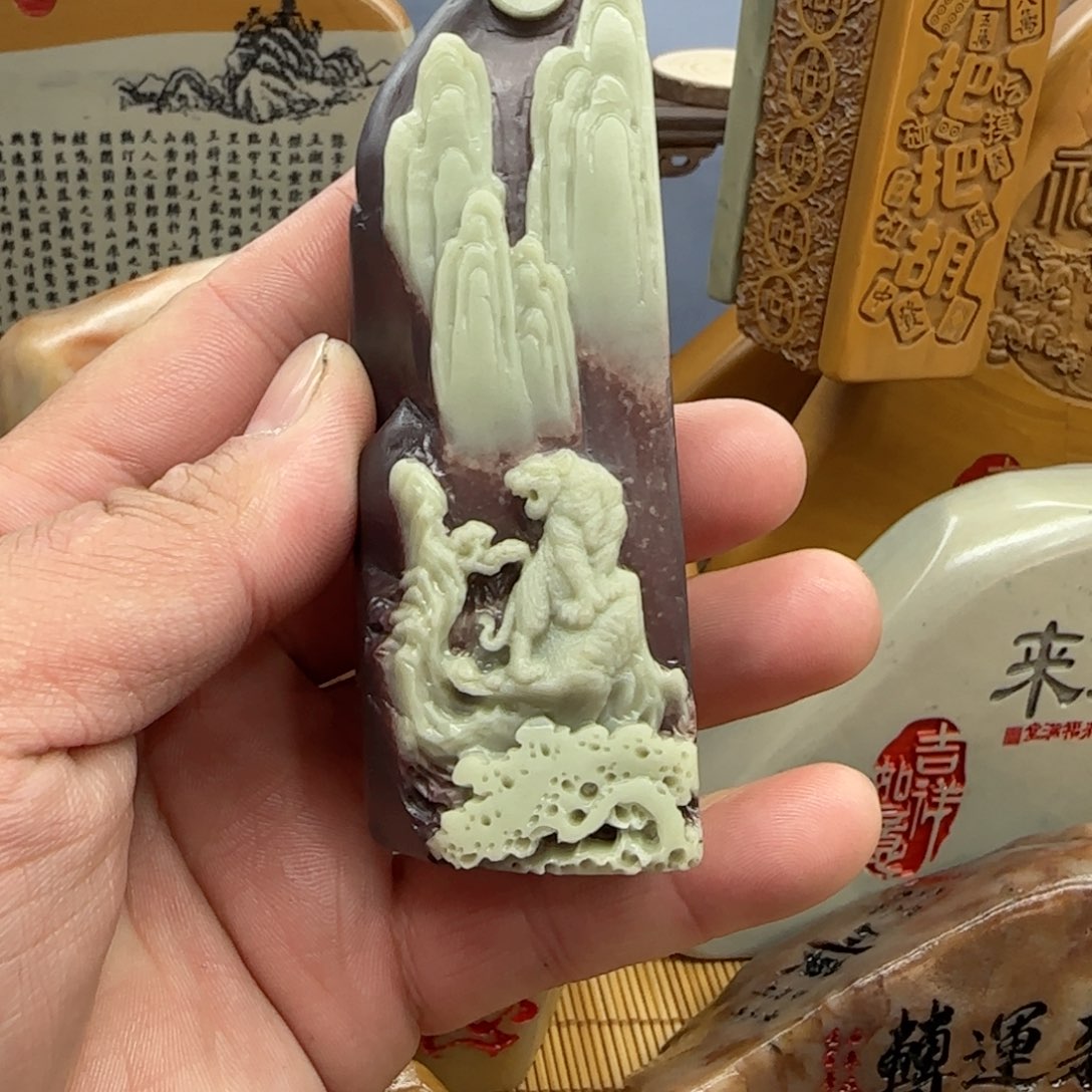 摆件一**骨石头雕刻艺术设计