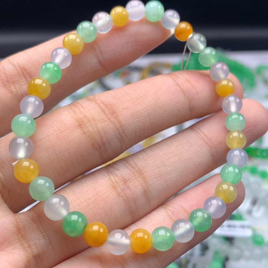 翡翠手链未镶嵌卡