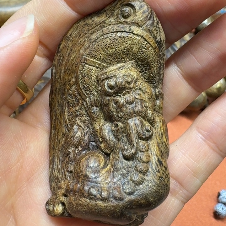 大叶紫檀（黑酸枝木类）