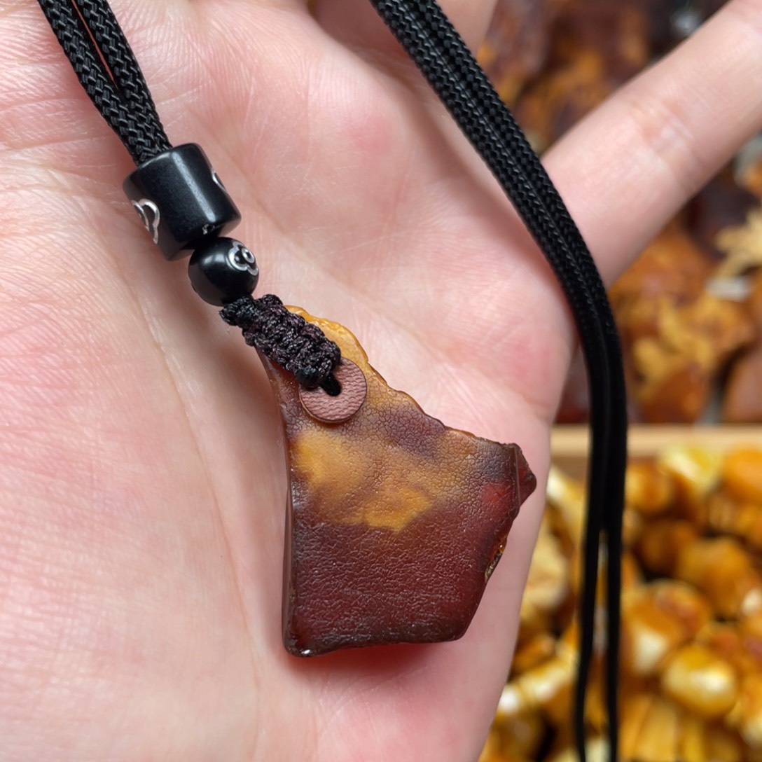 蜜蜡珠宝奇石未镶嵌