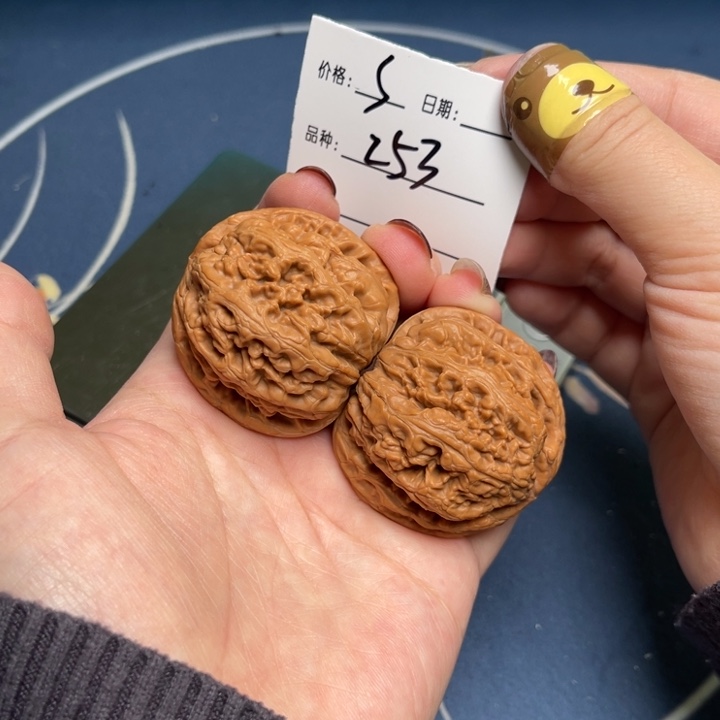 文玩核桃把件粗筋42