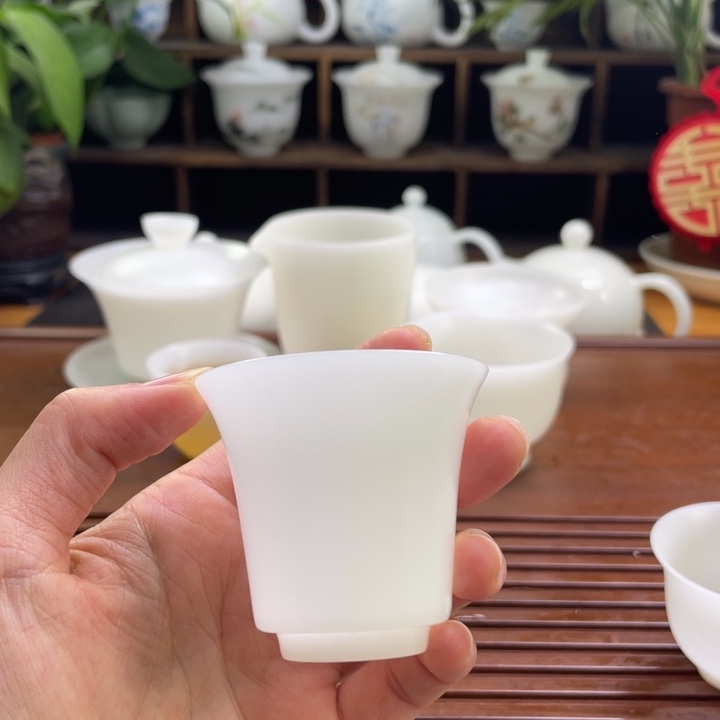 【闪购商品】黑**妖德化白瓷璞玉客杯8434649444