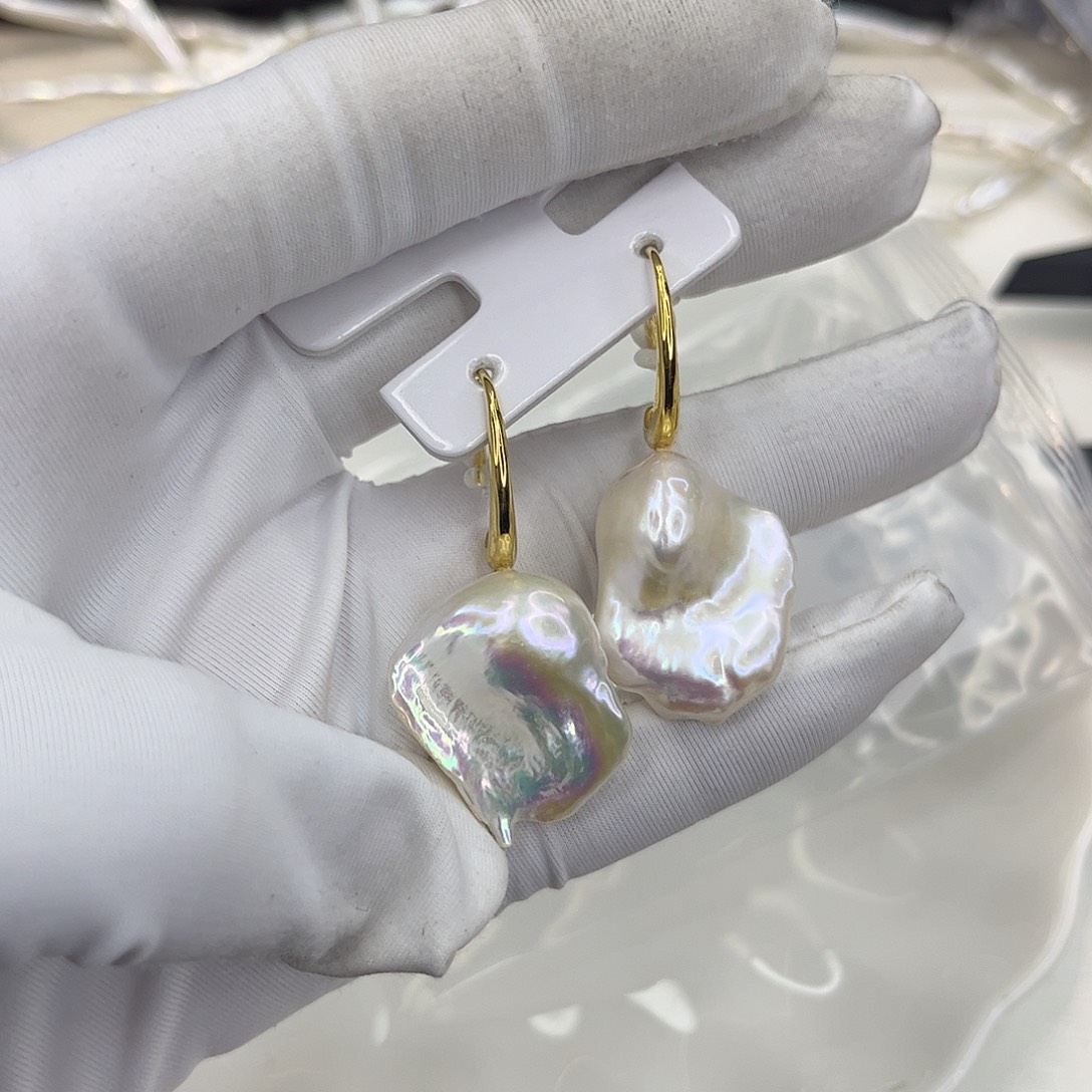 银S925镶嵌淡水珍珠耳饰