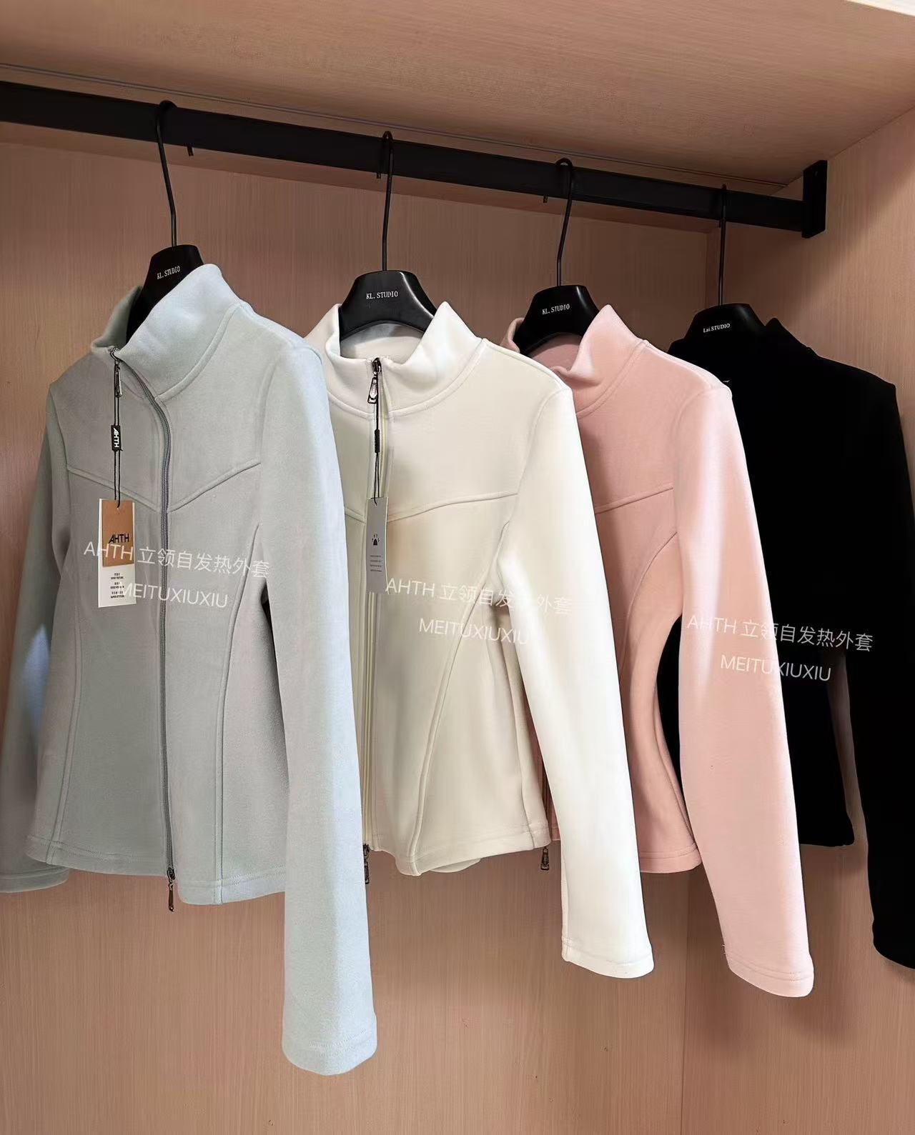 5050残次处理立领修身瑜伽厚款短外套31厅