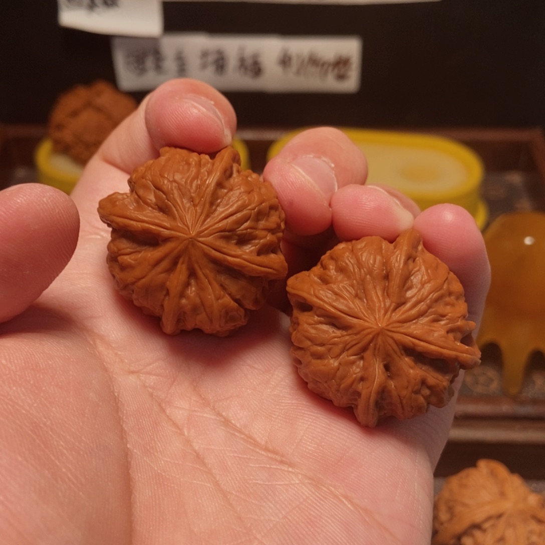 吊坠文玩核桃凹底4麟37尺9