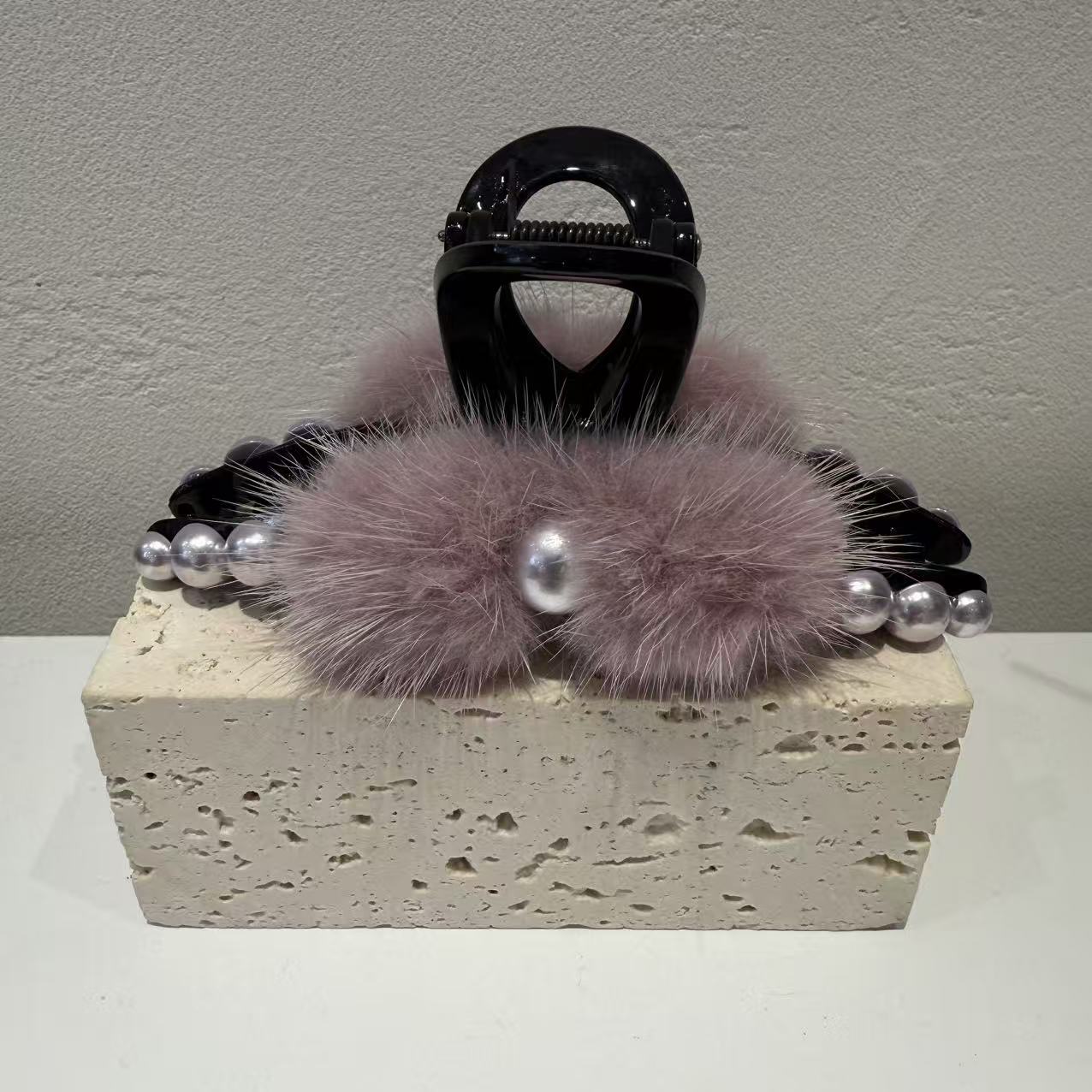 GREBUTYDD  5699 气质百搭毛毛香槟色水晶闪闪抓夹