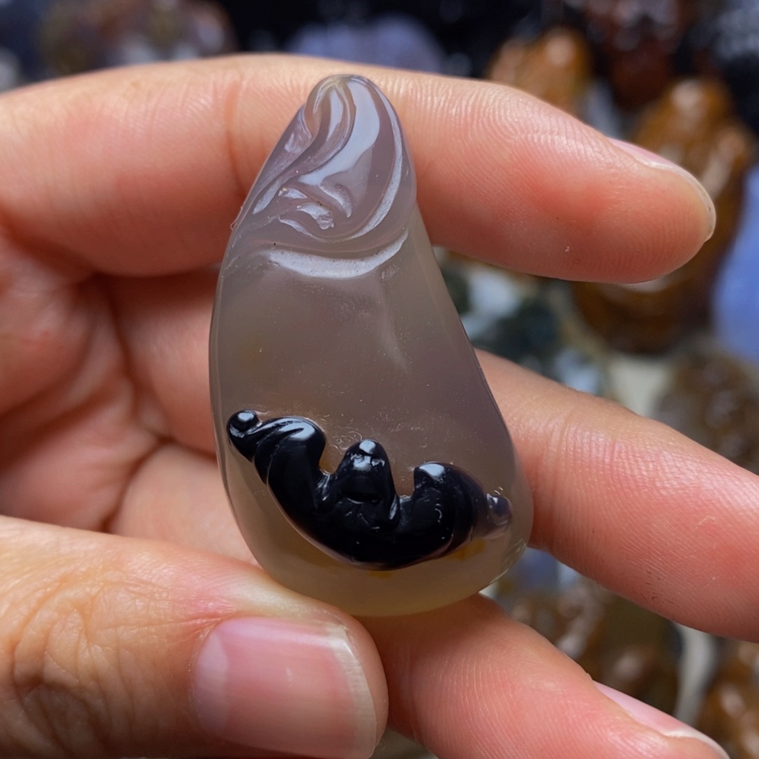 玛瑙/玉髓手把件未镶嵌