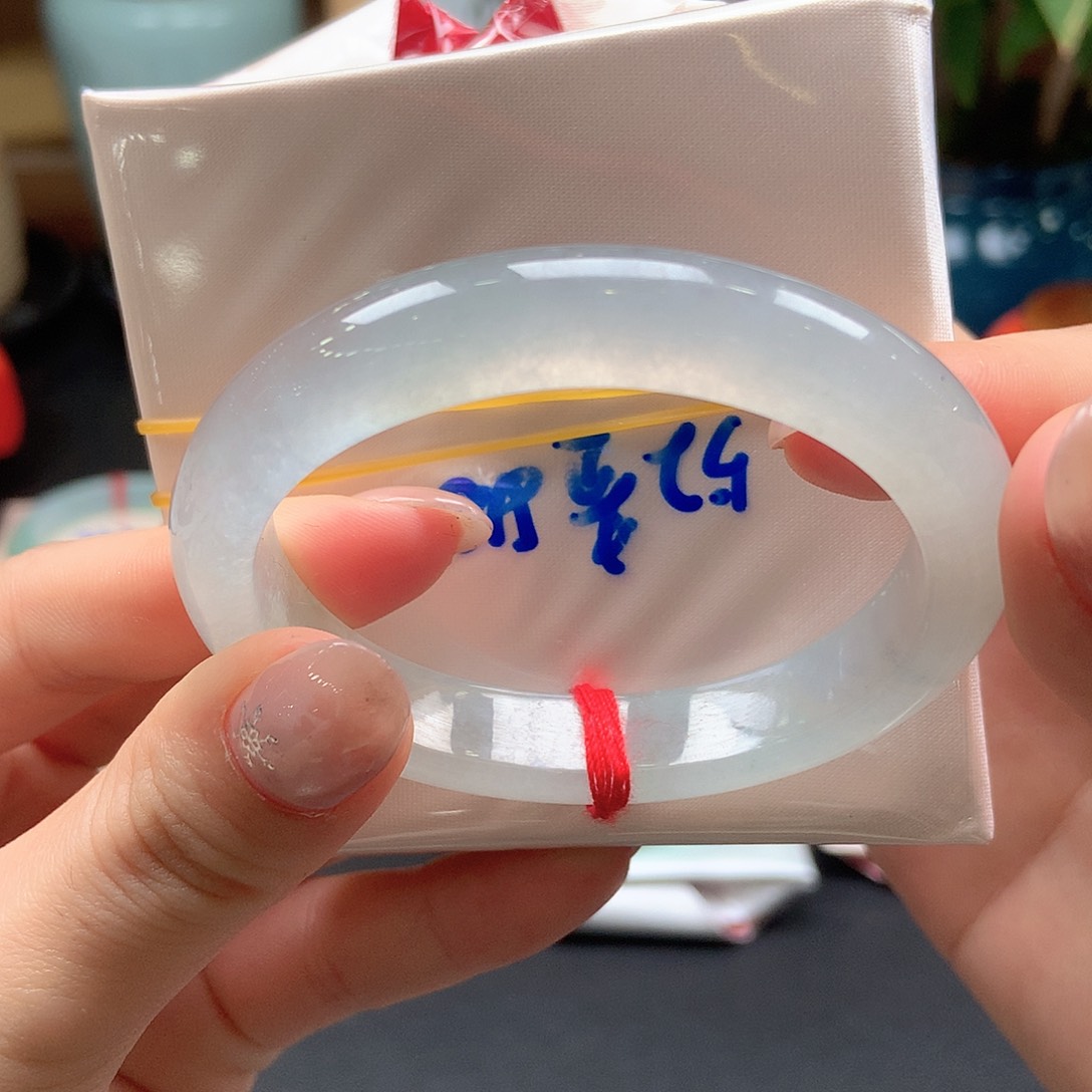 翡翠未镶嵌手镯白冰起光贵妃33号