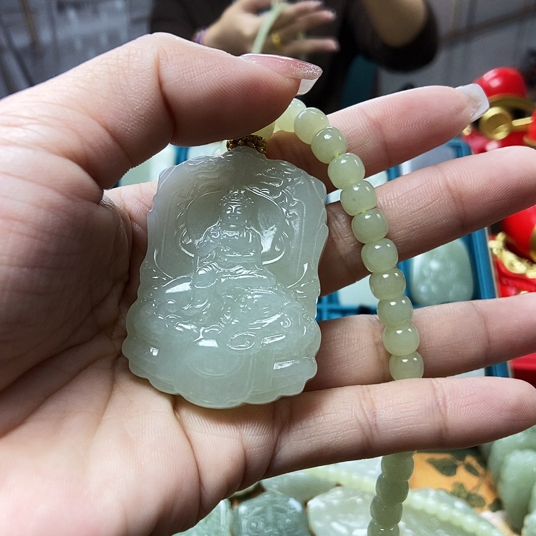 和田玉颈饰未镶嵌尧**宝