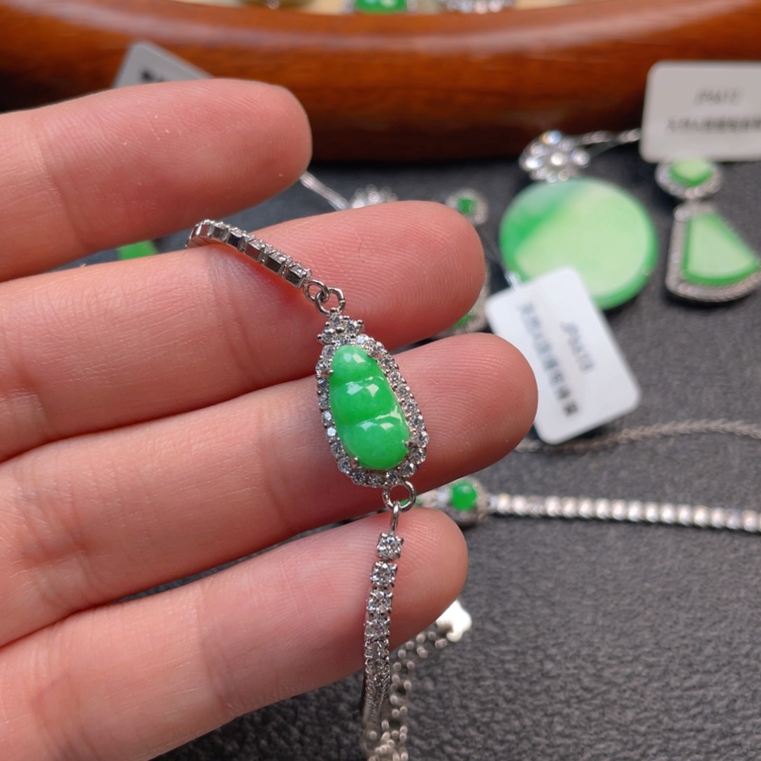 翡翠吊坠(不含链)银S925镶嵌