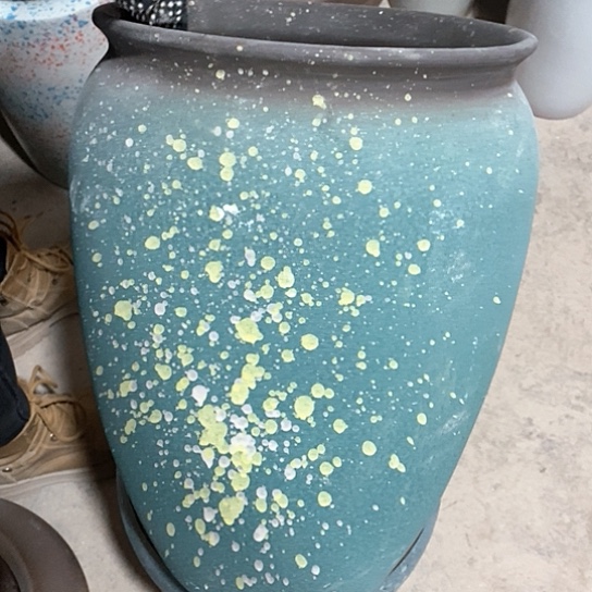 紫砂花盆口26高41，绿泼墨