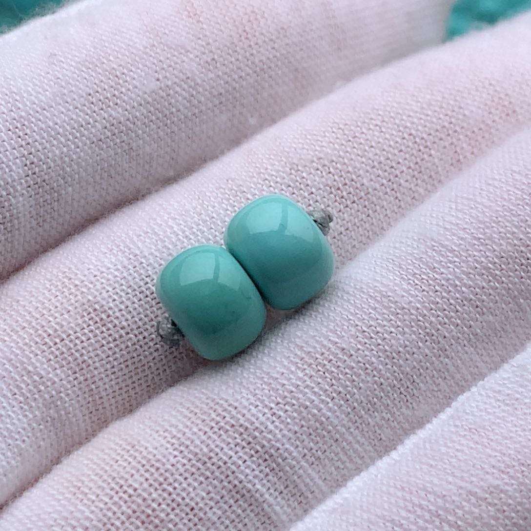 绿松石颈饰未镶嵌