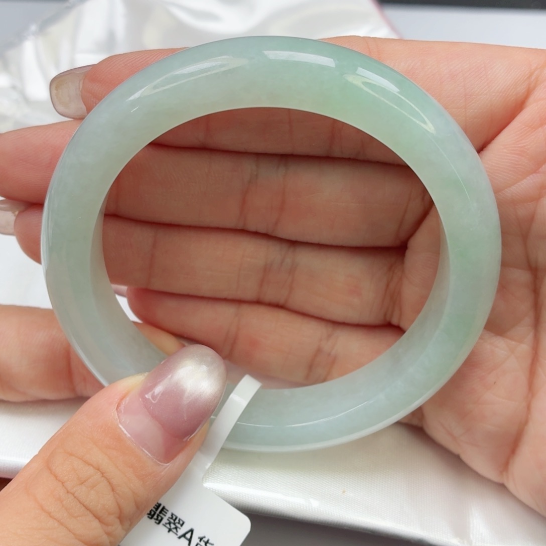 未镶嵌手镯翡翠46