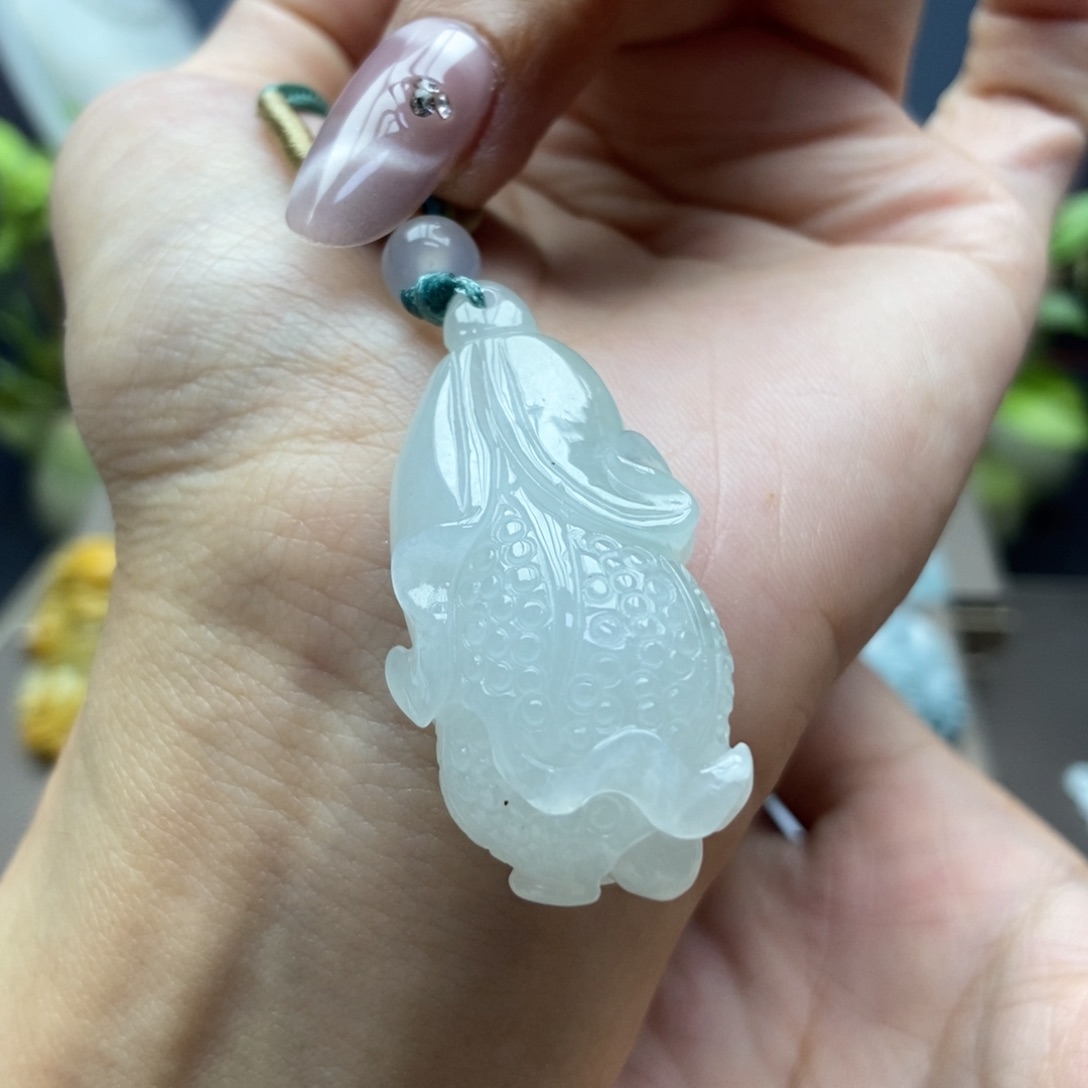 翡翠颈饰未镶嵌吊坠白菜