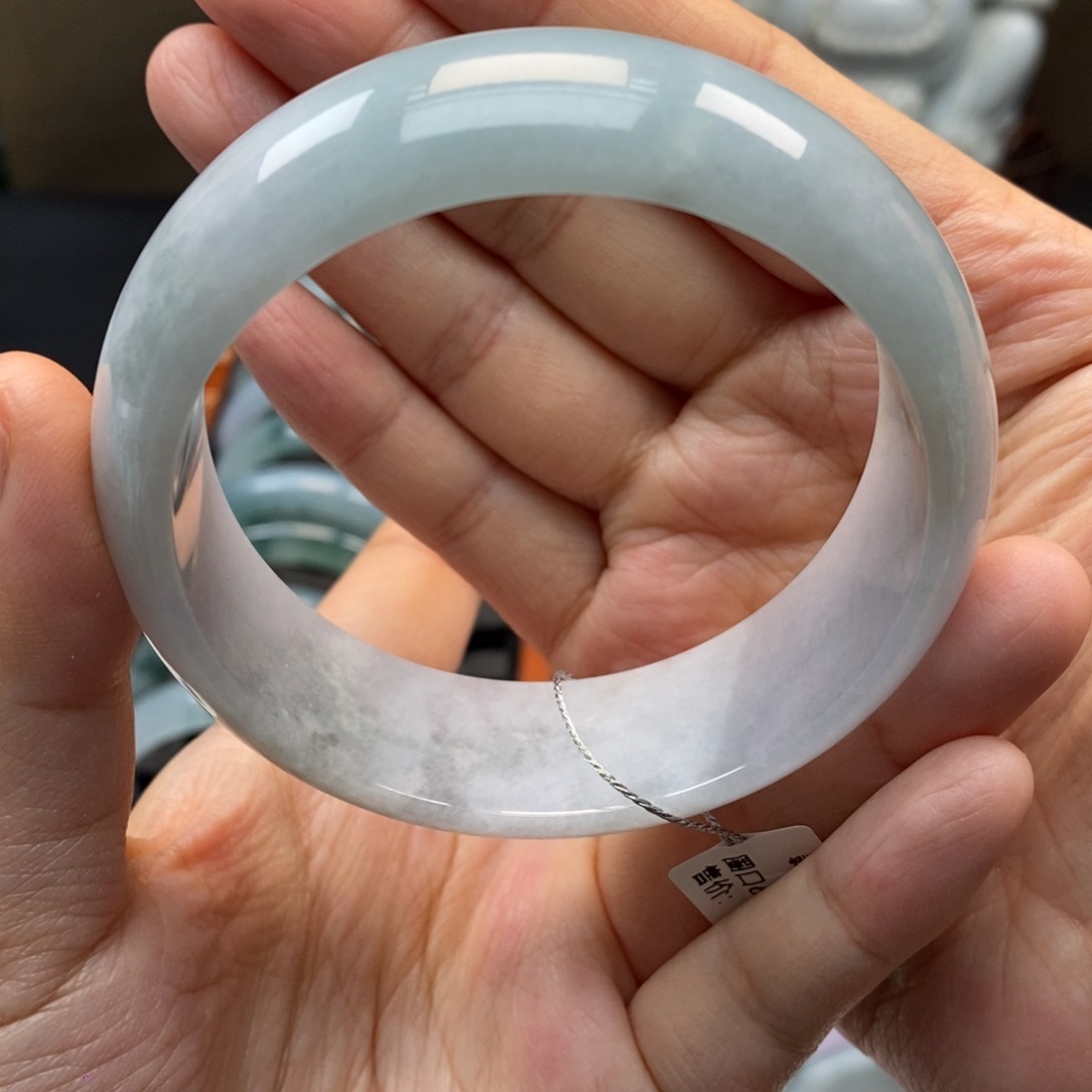 翡翠手镯未镶嵌C****i天然