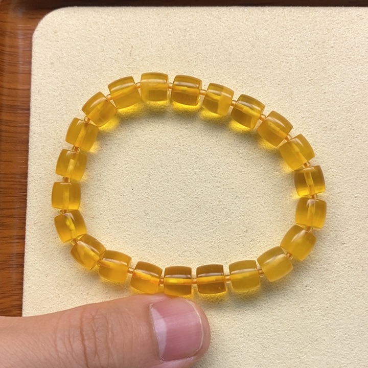 未镶嵌琥珀珠宝奇石