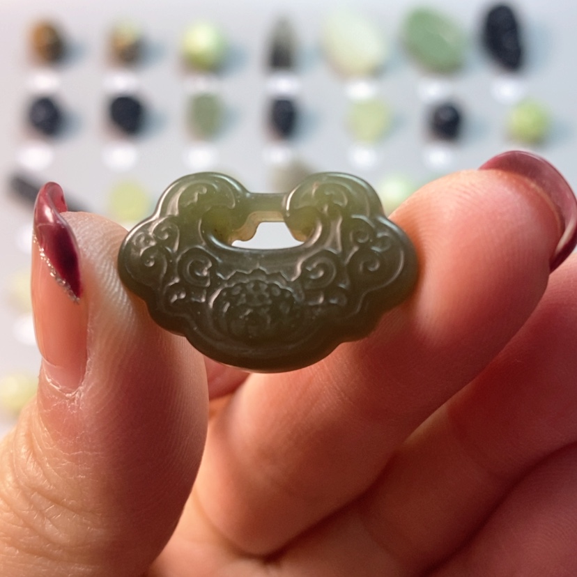 【闪购商品】蛇纹石玉吊坠(不含链)未镶嵌