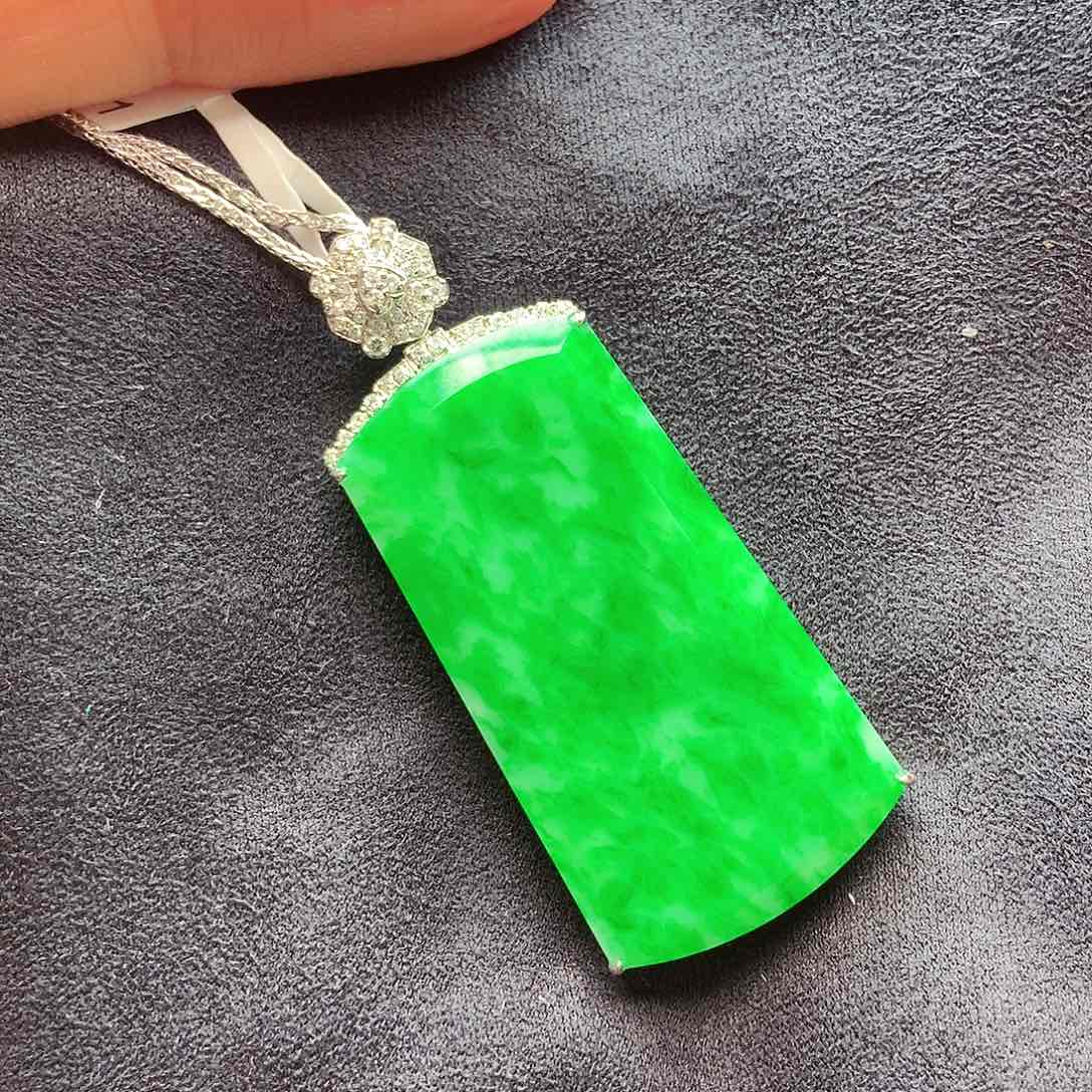 翡翠颈饰18K金镶嵌M**哥上新