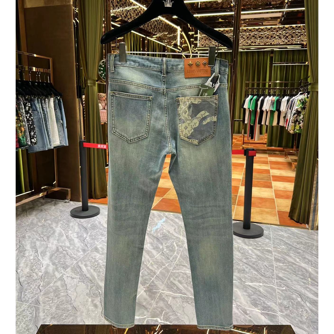 强d   新款轻奢潮牌重工定制洗水百搭牛仔裤(7882)