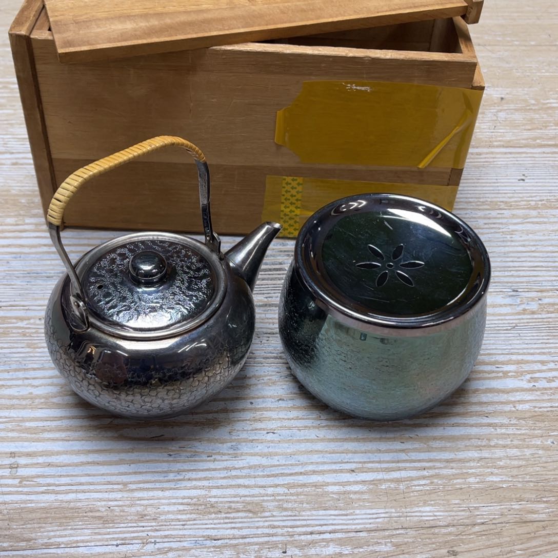 瓷片密密麻麻的小故事
