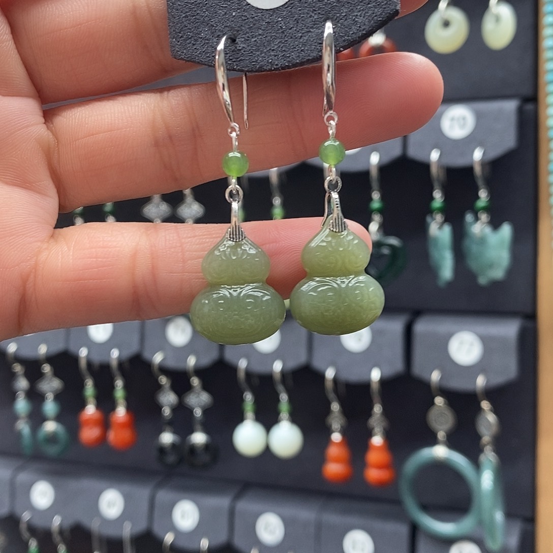 和田玉银S925镶嵌耳饰