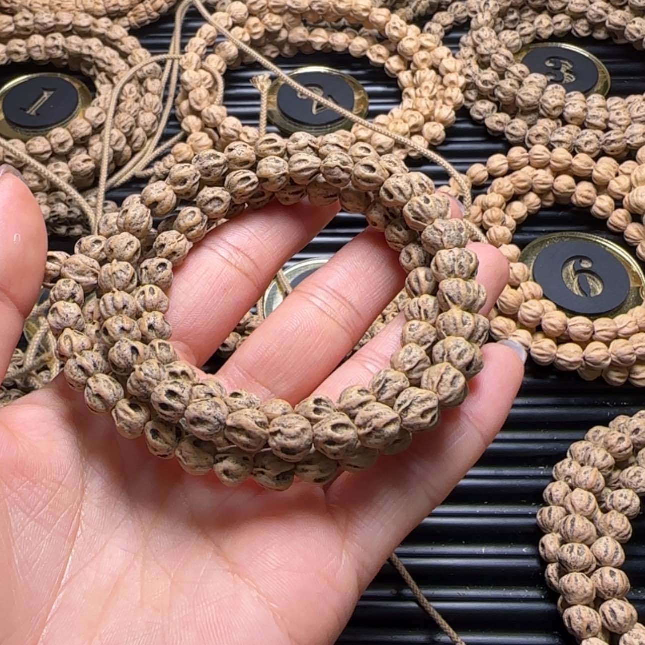 【闪购商品】柏香籽/百香籽吊坠M****