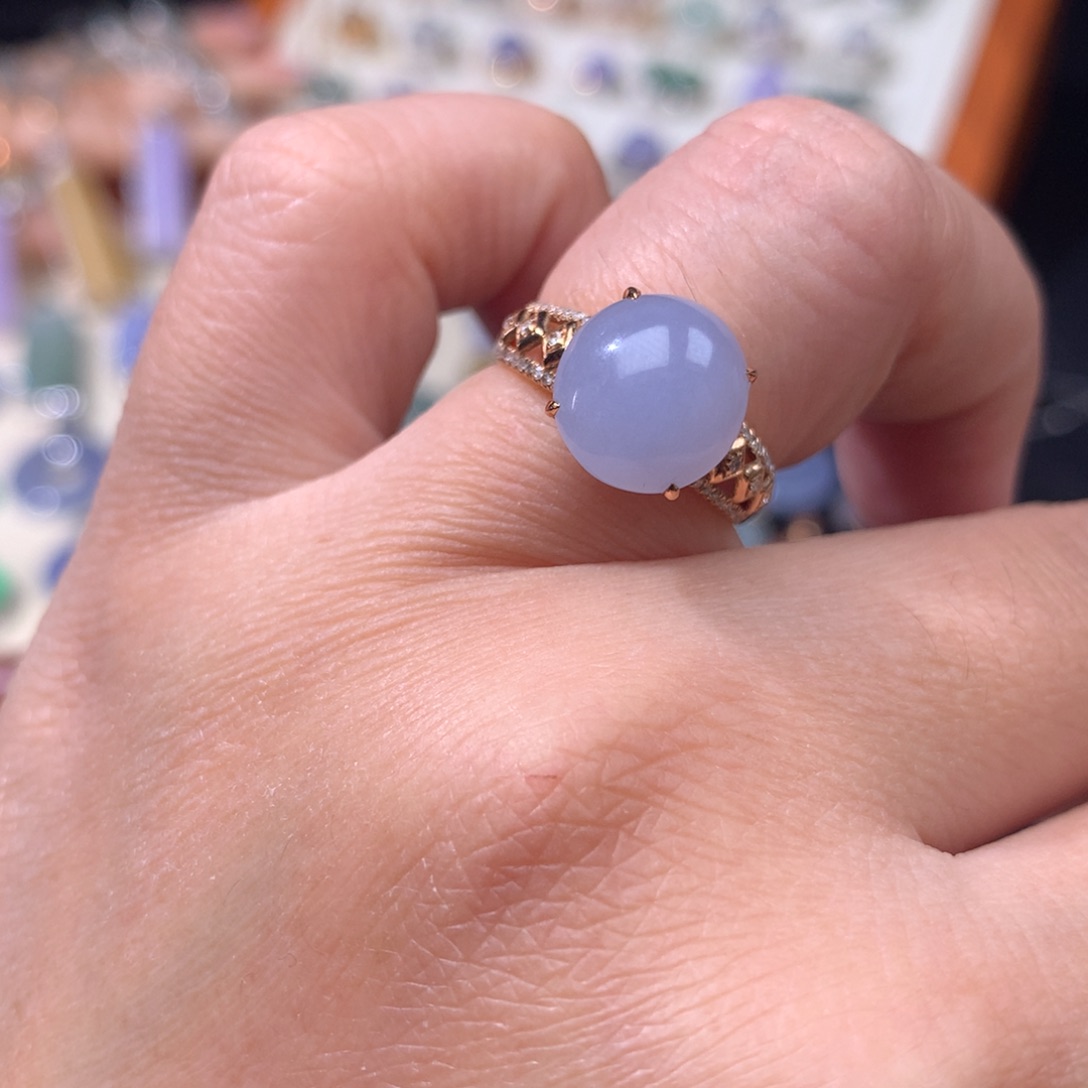 18K金镶嵌戒指翡翠紫罗兰蛋面戒指