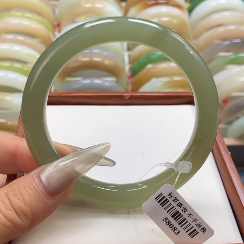 【闪购商品】和田玉手镯未镶嵌5758