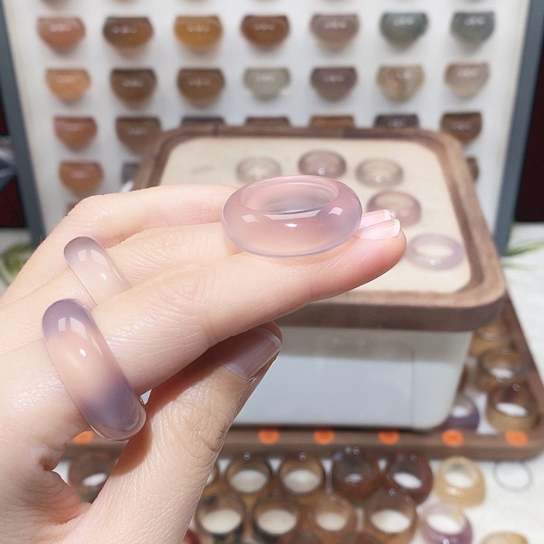 。***）玛瑙/玉髓未镶嵌戒指港19